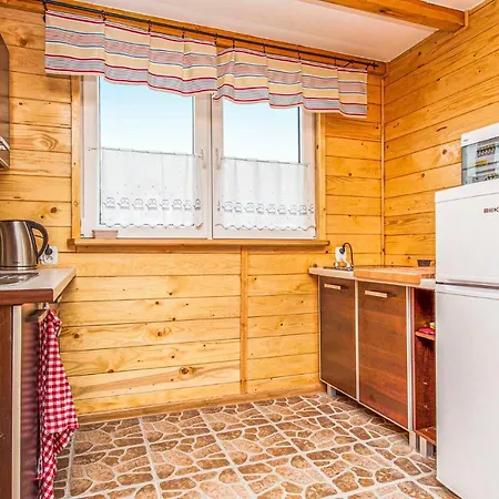 Lovely Home In Ustka-Przewloka With Kitchenette Holiday home