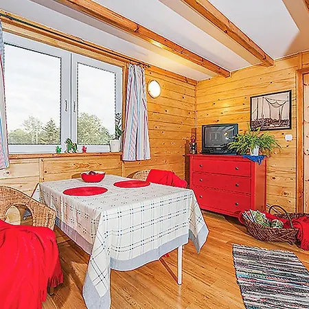 Lovely Home In Ustka-Przewloka With Kitchenette Ustka