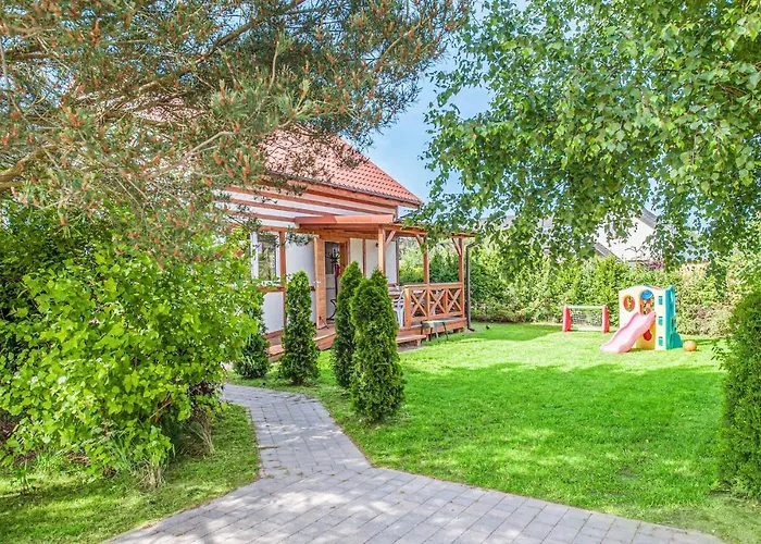 Semesterbostad Nice Home In Ustka-Przewloka With Wifi *