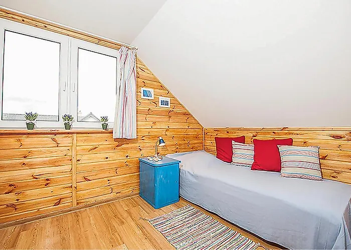 Nice Home In Ustka-Przewloka With Wifi Semesterbostad *